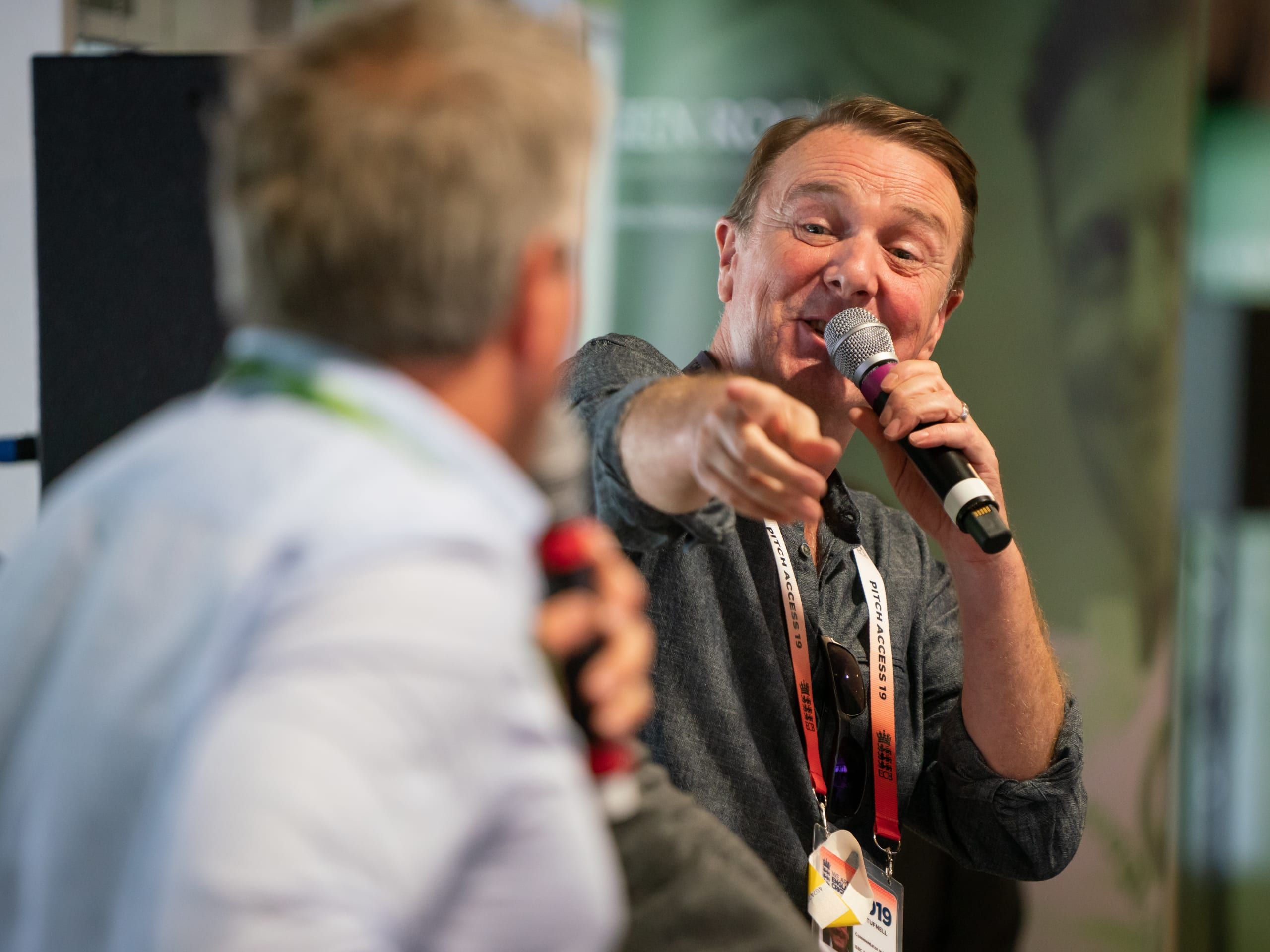 Phil Tufnell Joins The Green Room Panel for the England v India ODI