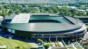Prime location reserved Debenture Holders’ seats on court for the entire day’s play