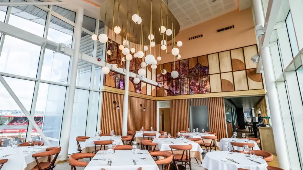 Restaurant Six hospitality package