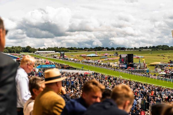Hospitality Finder blog: What to expect from The Green Room at The Epsom Derby - What is the view like?